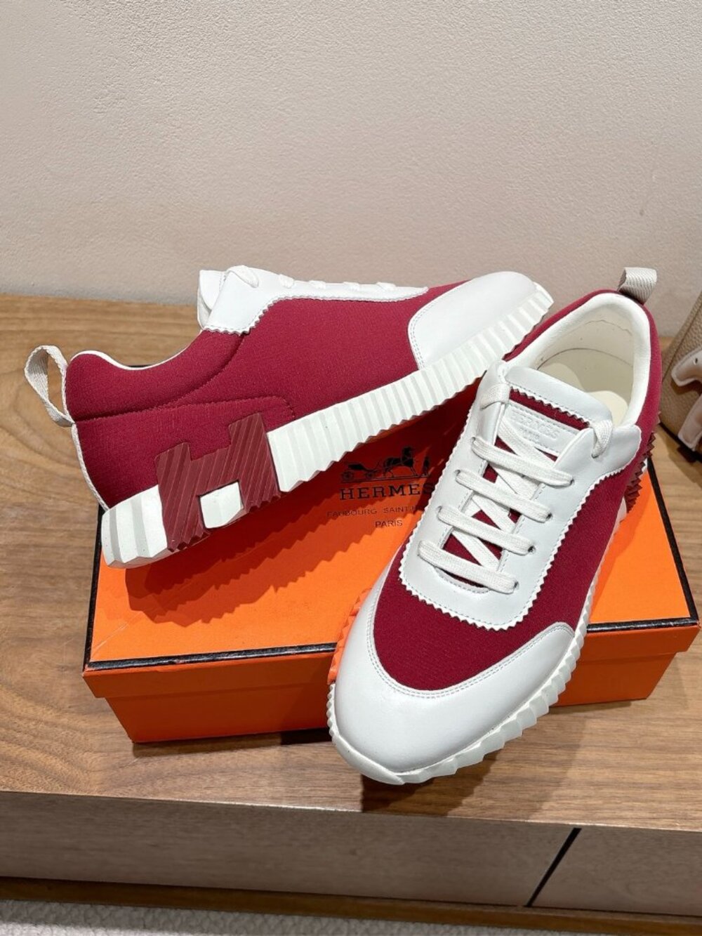 Classic Hermes Shoes: A Stylish and Versatile Choice for Elegance